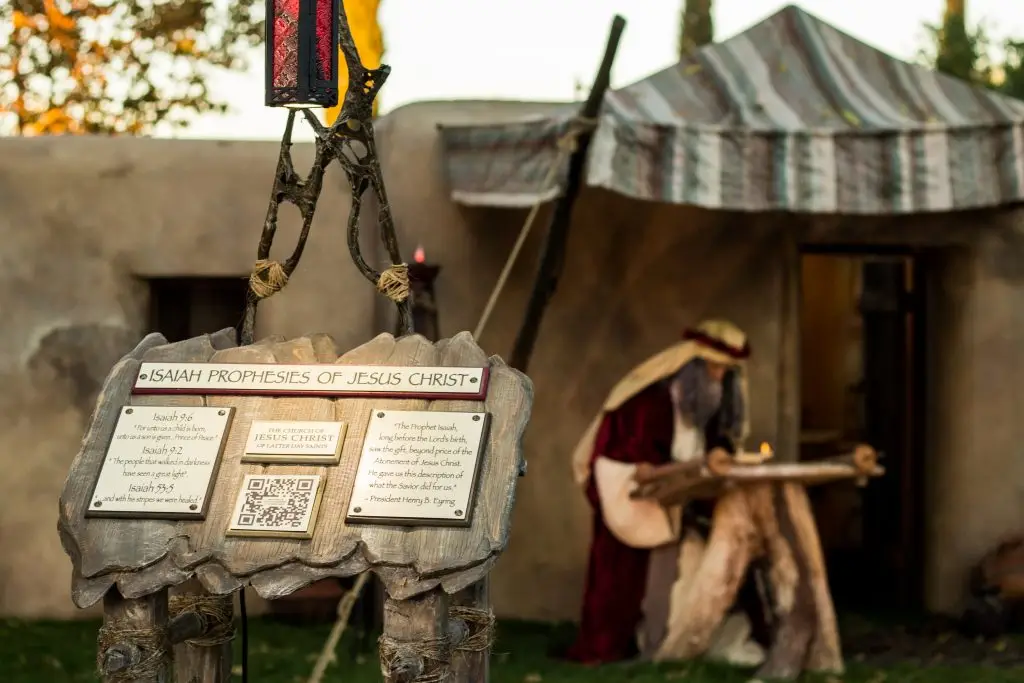 先知以赛亚的梅萨神庙的耶稣诞生场景预言了耶稣基督的诞生和传道。